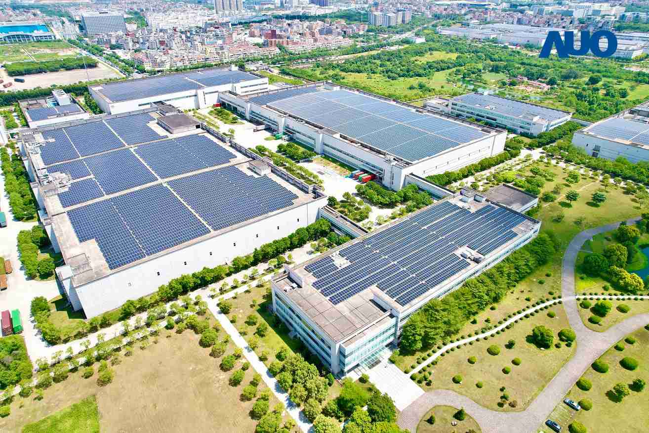 CG电子厦门推动智能制造同时，，透过绿电创能纵深推进绿色转型，，，厂区全屋顶铺设太阳能光伏板，，每年太阳能发电 2,600多万度